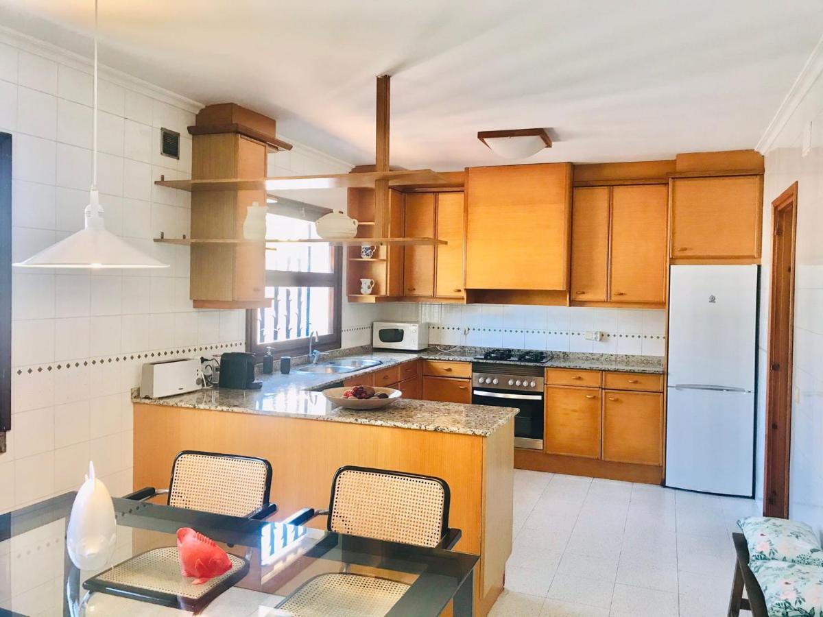Casa Mediterranea Con Gran Jardin Y Piscina A 500 M De La Playa Villa Roda de Bará