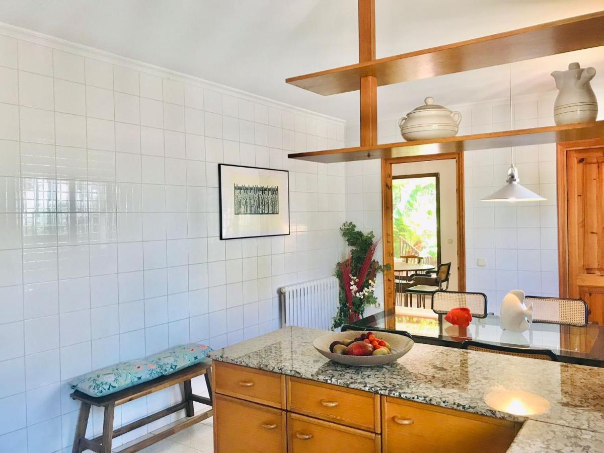 Casa Mediterranea Con Gran Jardin Y Piscina A 500 M De La Playa Villa Roda de Bará